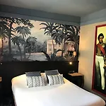 Mercure La Corderie Royale Hotel 4*