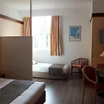 Mercure La Corderie Royale 4*