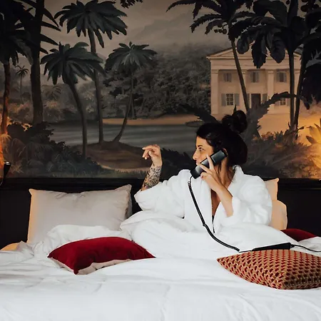 Mercure La Corderie Royale Otel 4*