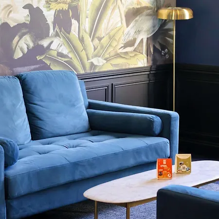 Mercure La Corderie Royale Hotel 4*