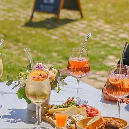 Mercure La Corderie Royale Hotel 4*