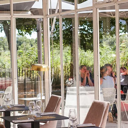 Mercure La Corderie Royale Szálloda