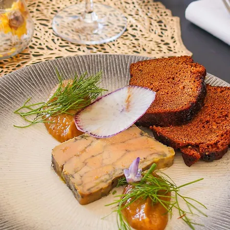 Mercure La Corderie Royale 호텔