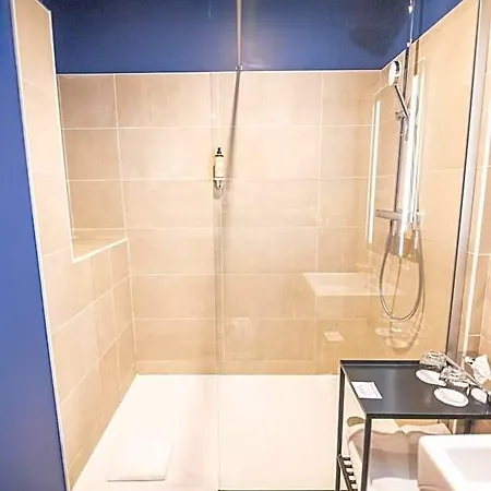 호텔 Mercure La Corderie Royale 4*