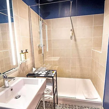 فندق Mercure La Corderie Royale 4*