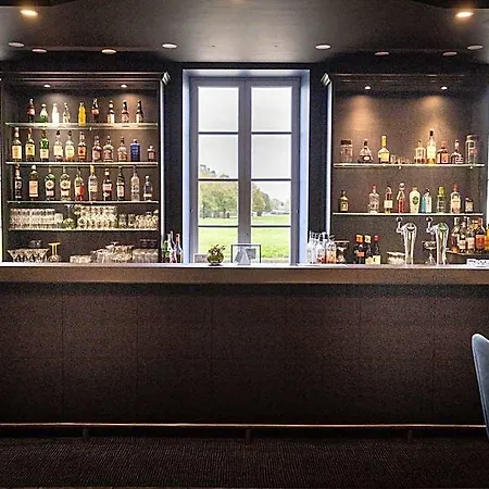 Mercure La Corderie Royale 4*