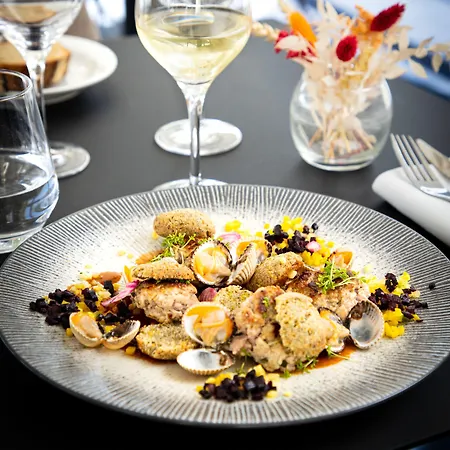 Mercure La Corderie Royale Hotel Rochefort (Charente-Maritime)