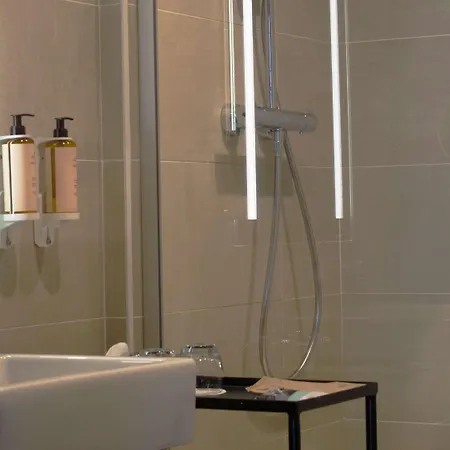 Mercure La Corderie Royale Hotel 4*