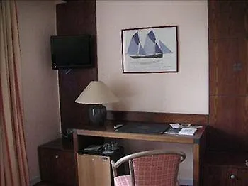 Hotel Mercure La Corderie Royale 4*