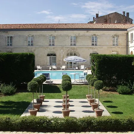 Mercure La Corderie Royale Hotel