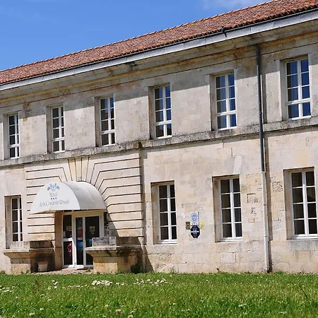 Mercure La Corderie Royale 4*