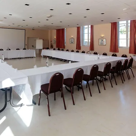 Mercure La Corderie Royale מלון רושפור