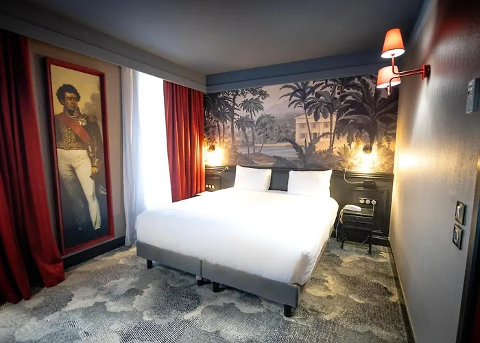 Mercure La Corderie Royale Hotel