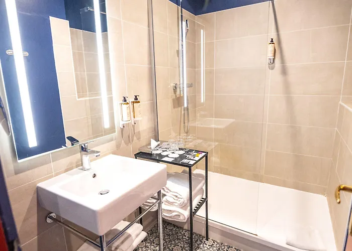 Mercure La Corderie Royale Hotel