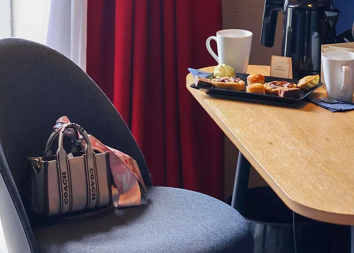 Mercure La Corderie Royale Hotel