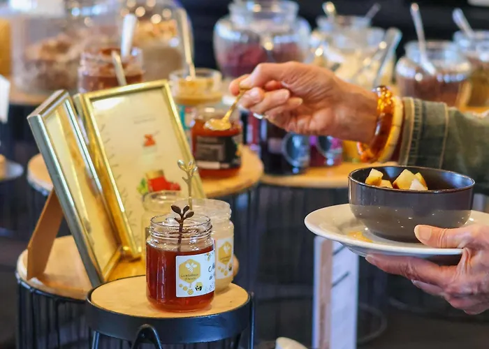 Mercure La Corderie Royale Hotel