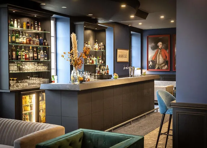 Hotel Mercure La Corderie Royale 4*